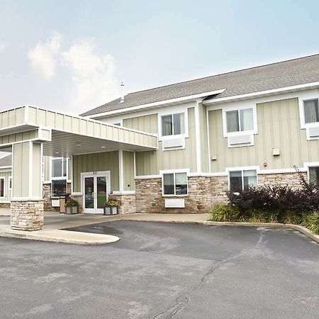 Grandstay Hotel & Suites Perham エクステリア 写真