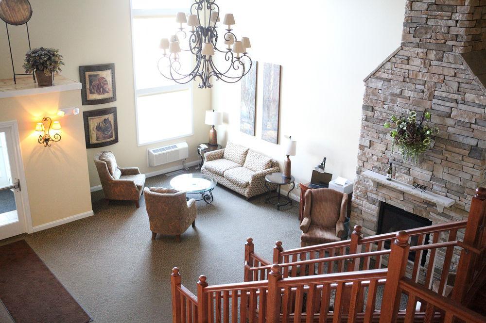 Grandstay Hotel & Suites Perham エクステリア 写真